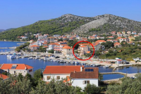 Apartments by the sea Seget Vranjica, Trogir - 17989